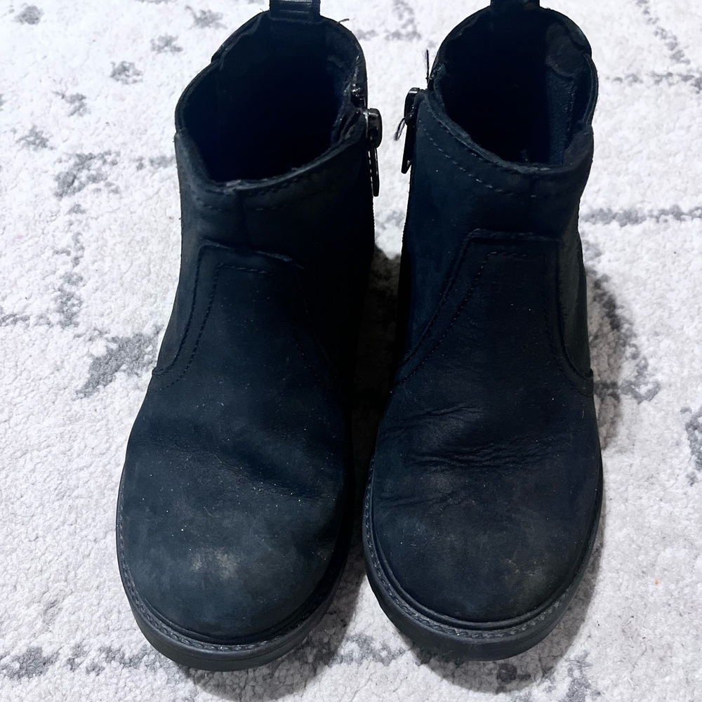 UGG Bolden Weather Big Kid Boots Size 12